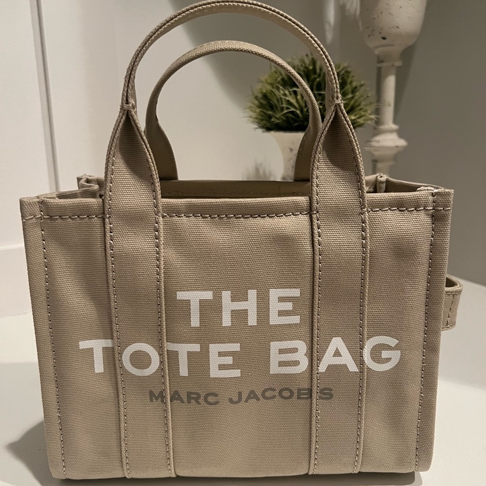 Marc Jacobs The Tote Bag Small